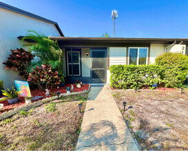 Building Photo - 2140 Corbin Pl