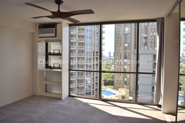 Building Photo - Craigside 1/1/1 Nuuanu Condo