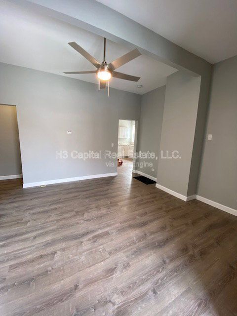 Building Photo - 408 W Clay St