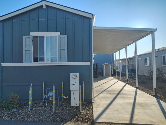 Building Photo - 5510 Clark Rd