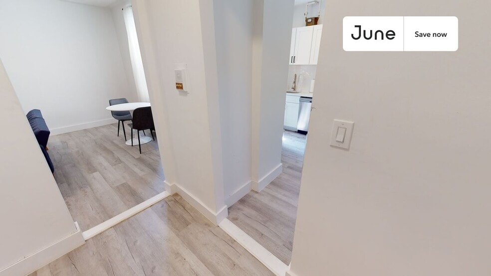 Building Photo - 609 W 151st