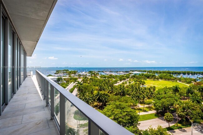 Building Photo - 2675 S Bayshore Dr