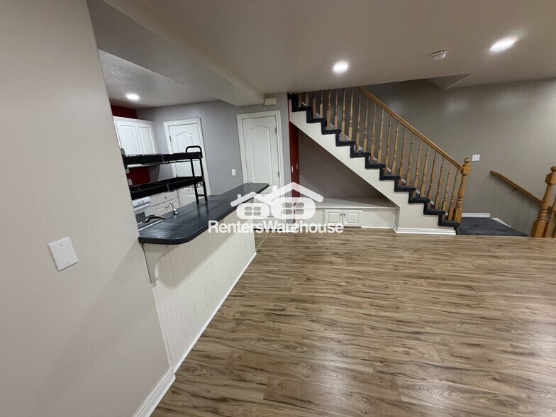 Building Photo - 4072 S 300 E