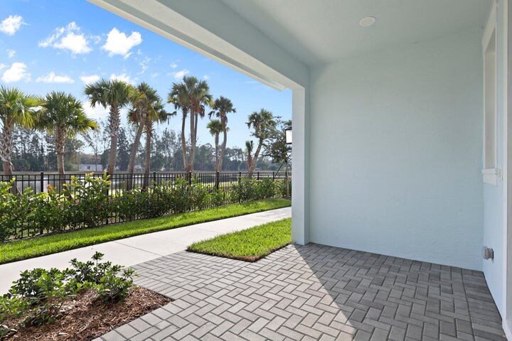 Building Photo - 4616 Longwood Lk Sq