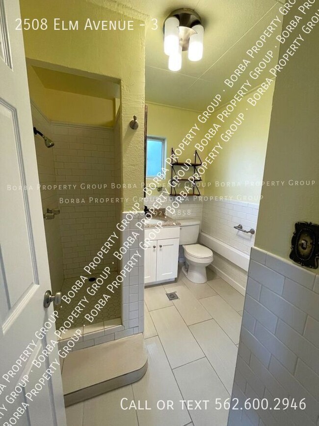 Building Photo - CHARMING 2 BEDROOM 1 BATHROOM WITH 1 CAR G...