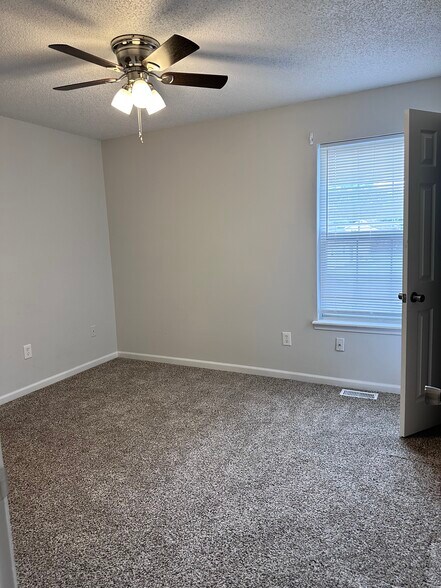 Bedroom - 502 Meadow Ln