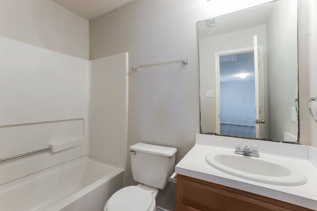 Building Photo - 20518 Holly Barr Ln