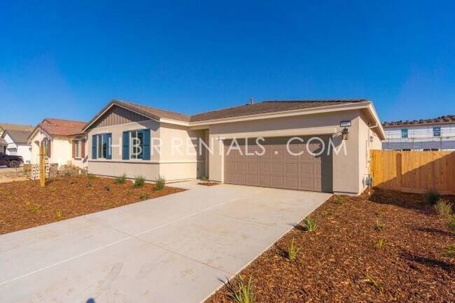 Building Photo - Modern & Spacious SINGLE STORY 4-Bedroom Home in Manteca – Fresh Updates & Comfortable Living