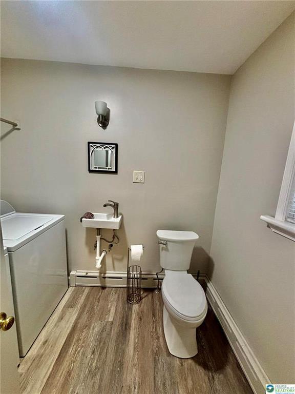 Building Photo - 221 E Chestnut St