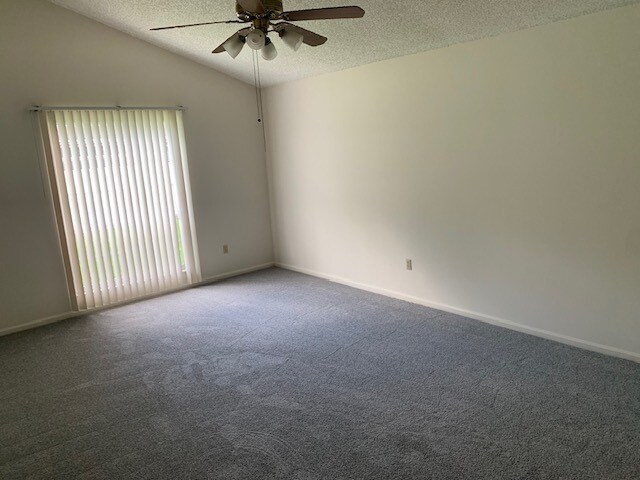 Building Photo - 2106 Darlington Oak Dr