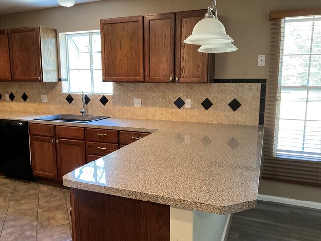 Building Photo - 42906 O'Neal Ln