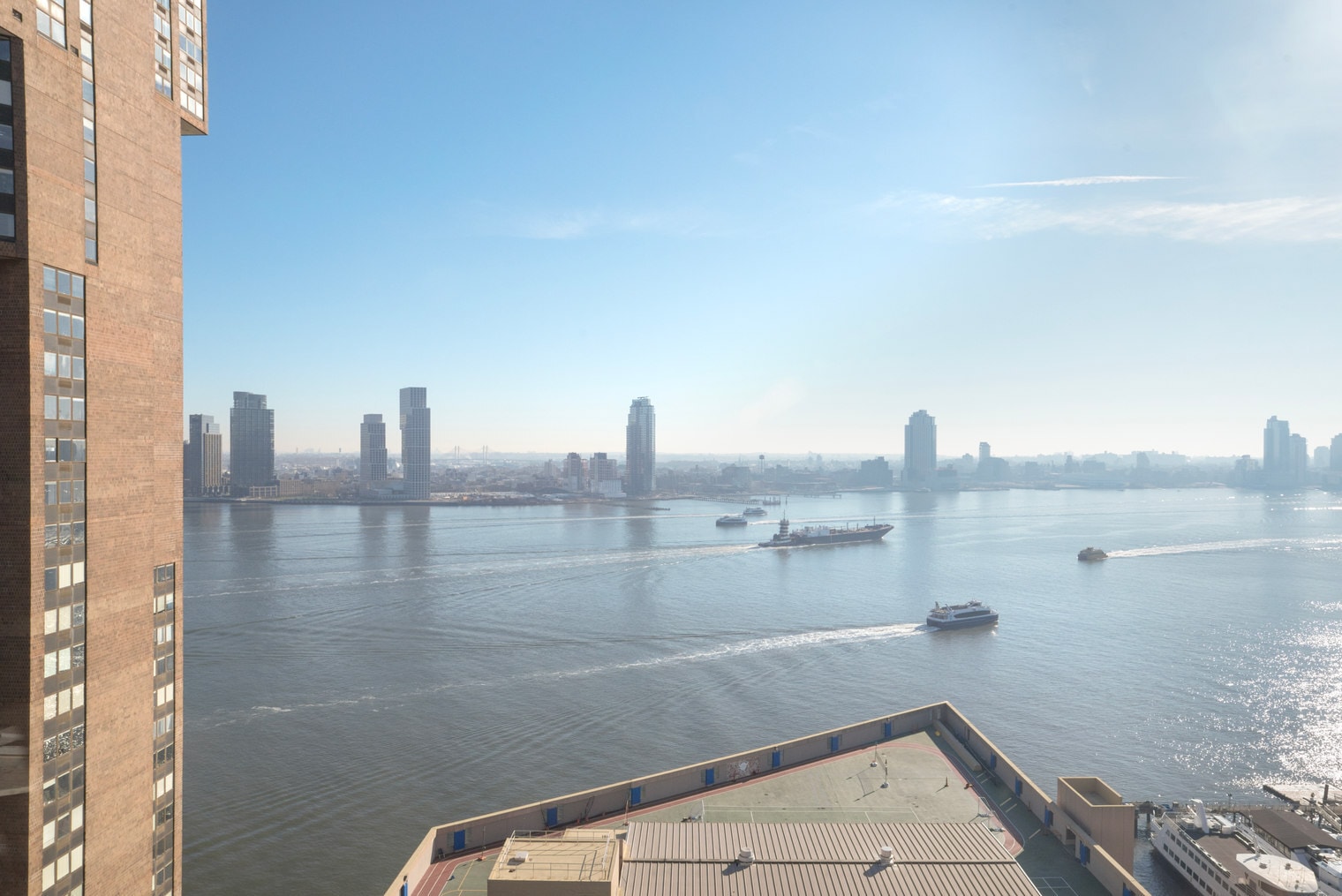 Building Photo - 30 Waterside Plaza