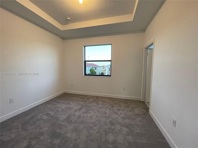 Building Photo - 813 NE 211th St