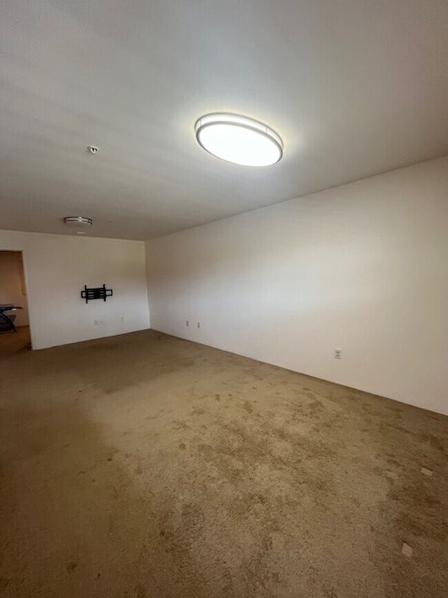 Building Photo - Nohona III at Kapolei 3 bedroom/2 bath with 1 car garage.