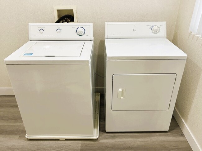 Building Photo - 10921 Napa Ridge Dr