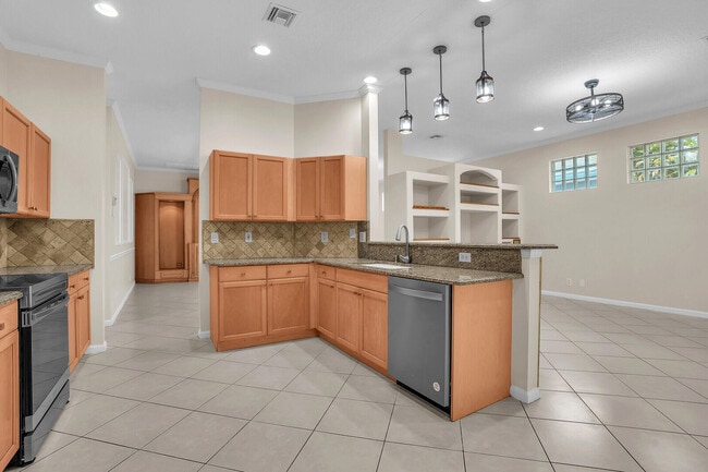 Building Photo - 1649 Ballantrae Blvd N
