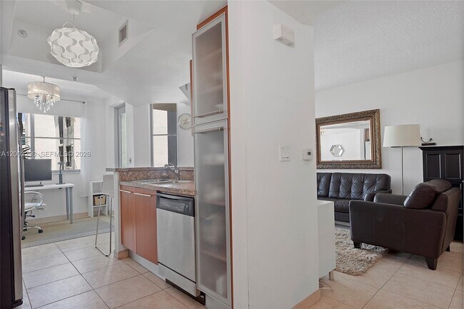 Building Photo - 110 Washington Ave