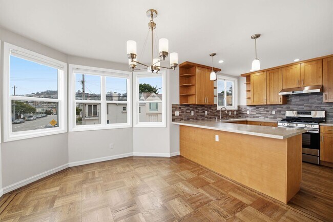 Building Photo - 1603 Ortega St