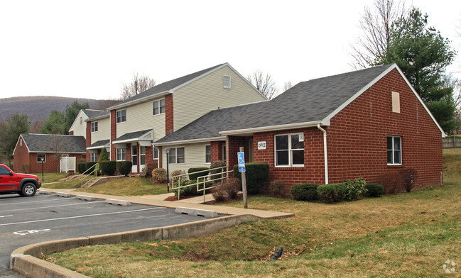 Building Photo - Harvestview Apartments