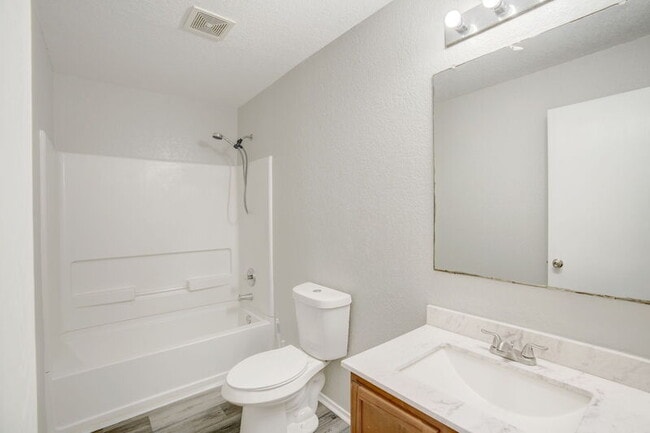 Building Photo - 12219 Raw Silver