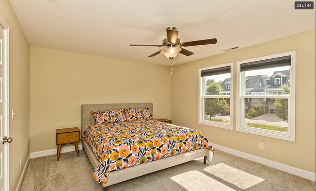 Building Photo - Special!! $500 off first month's rent! Gorgeous 3bd 3ba newer home in quiet neighborhood