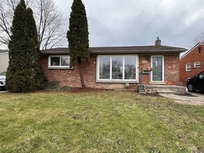 Building Photo - Move-In Ready 3 Bedroom, 1.5 Bathroom Home in Westland