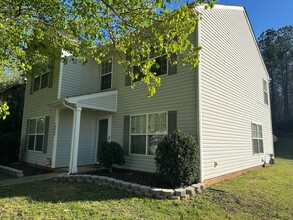 Building Photo - 1903 Chadwell Ct