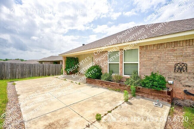 Building Photo - 12490 Native Hill Dr