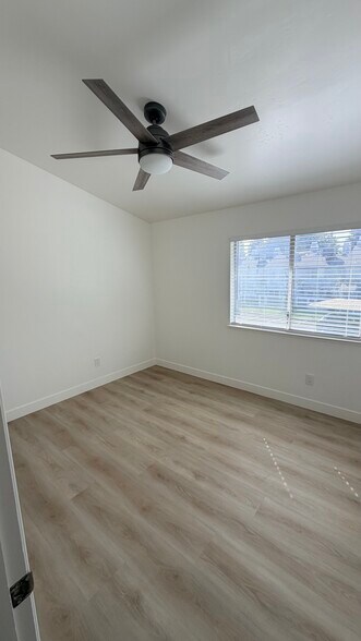 Building Photo - 2600 Brookside Dr