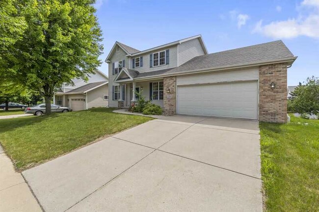 Building Photo - 1206 Meadow Sweet Dr
