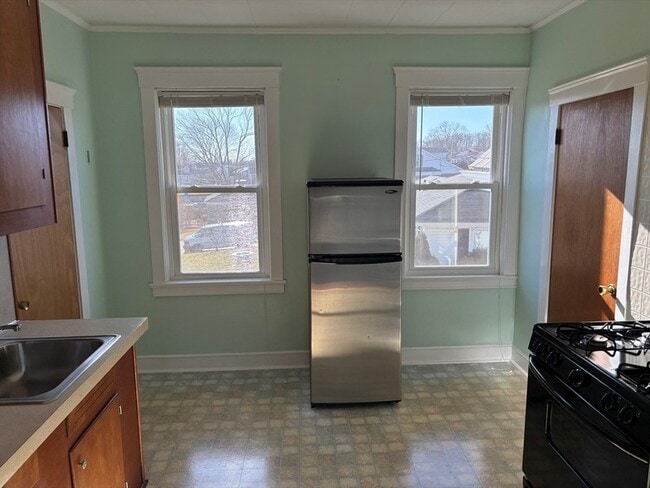 Building Photo - 112 Prospect St