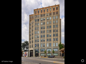 Building Photo - 1550 S Blue Island Ave