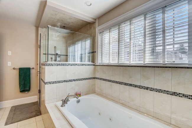 Building Photo - 2414 Massachusetts Ave