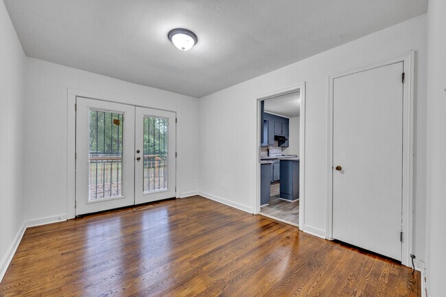 Building Photo - 1725 Mims St SW
