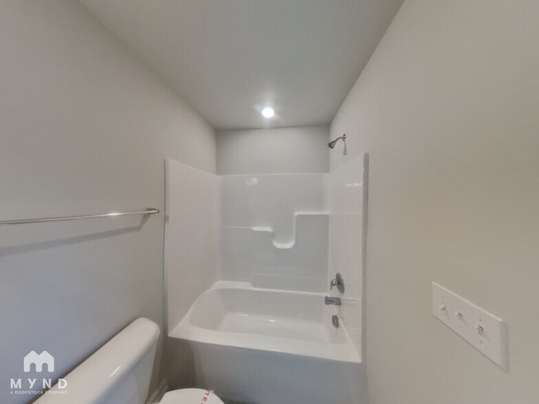 Building Photo - 3046 Castle Loch Ln