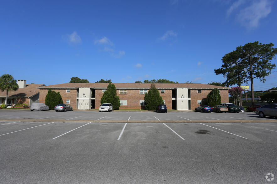 Carriage Hills Apartments - 2355 Michigan Ave Pensacola FL 32526 ...