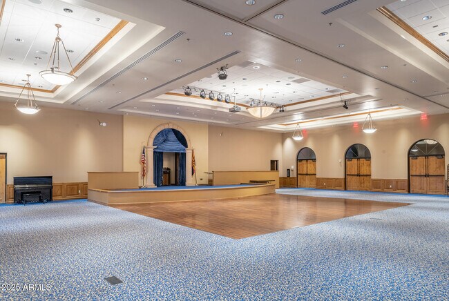 Building Photo - 42348 W Fountainhead St