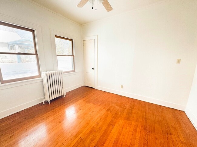 Building Photo - 315 3rd Ave E