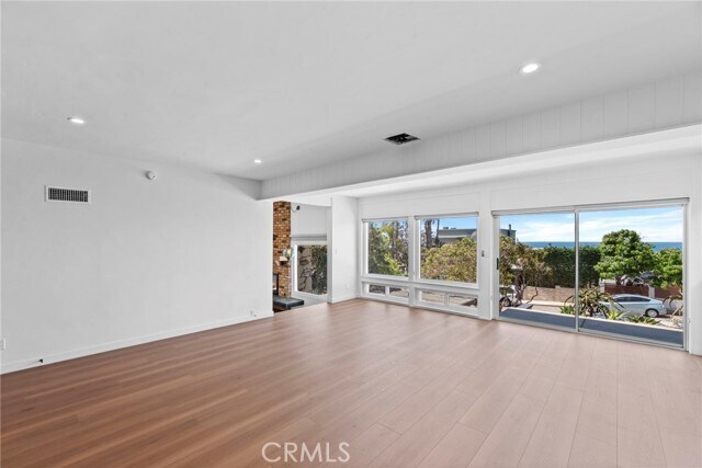 Building Photo - 7512 Rindge Ave