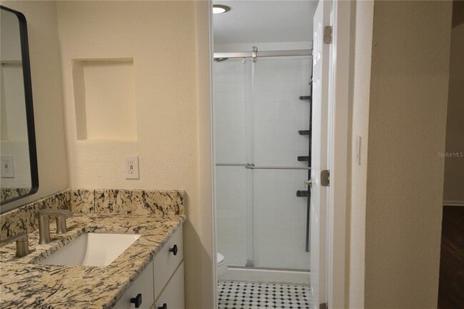 Building Photo - 2585 Countryside Blvd