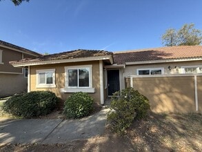 Building Photo - 10713 Lisa Meadows Dr