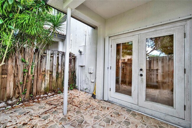 Building Photo - 2239 SE 23rd Ave