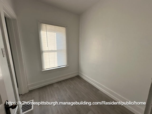 Building Photo - 438 Russellwood Ave