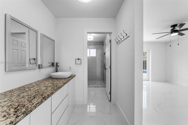 Building Photo - 15042 SW 149th Ct