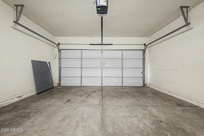 Building Photo - 15207 W Windward Ave