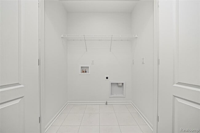 Building Photo - 43071 Atwood Ave