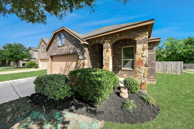 Building Photo - 3211 Norville Ln