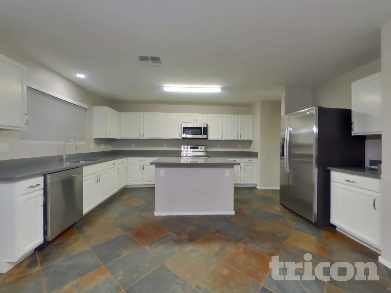 Building Photo - 15923 N 169th Dr