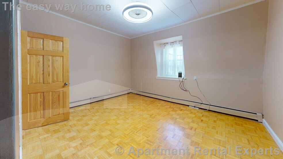 Building Photo - 49 Glenwood Rd