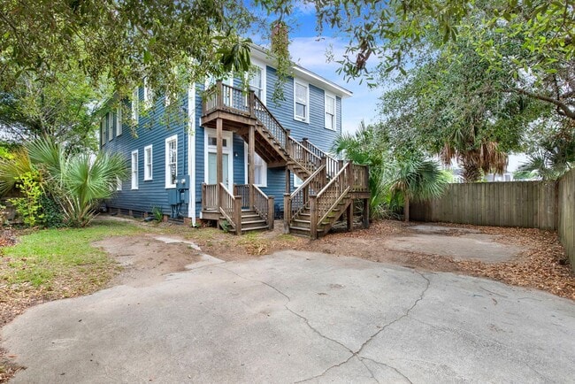 Building Photo - 25 E 33rd St